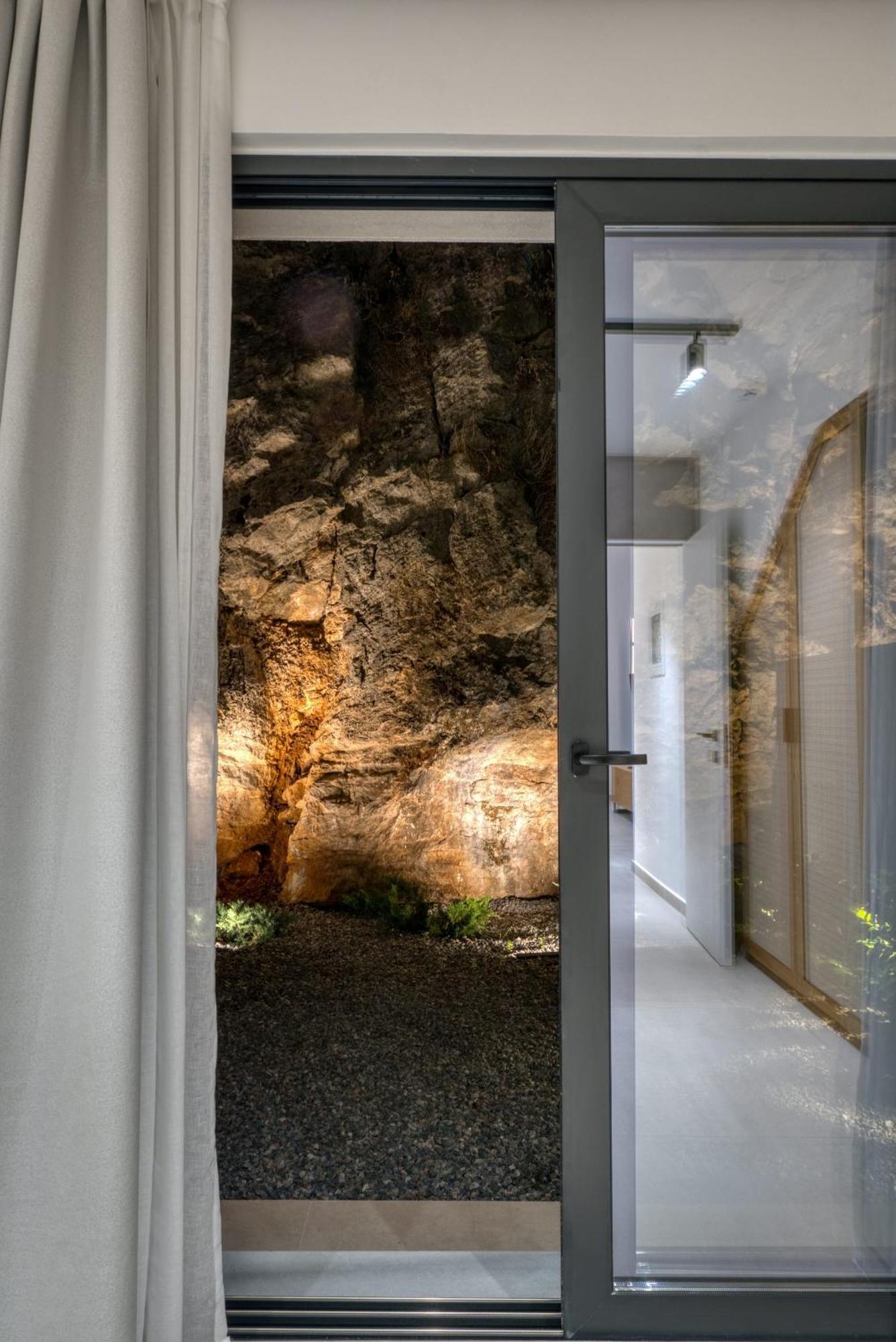 Anima Deluxe Suites Nauplion Buitenkant foto