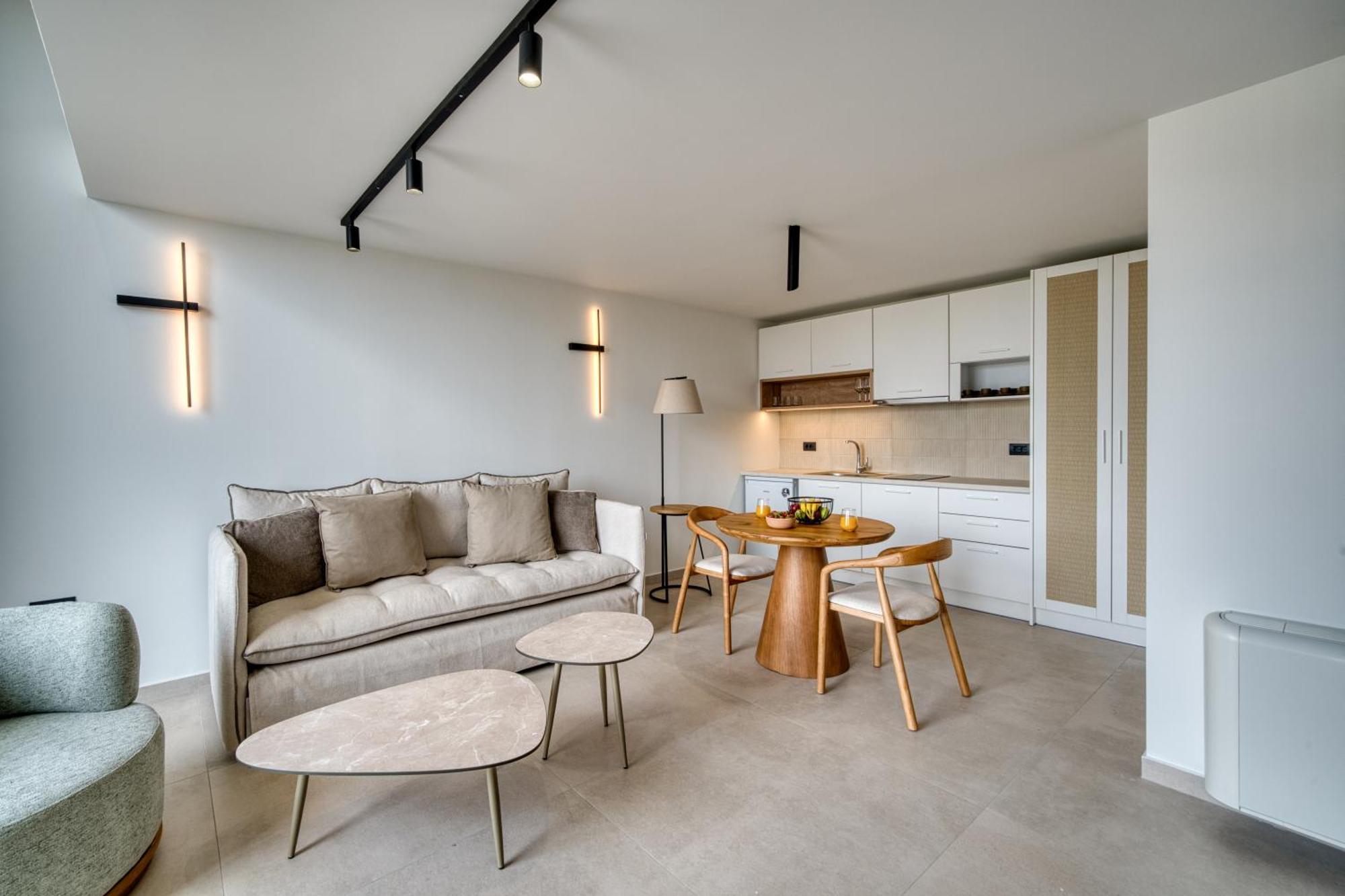 Anima Deluxe Suites Nauplion Buitenkant foto